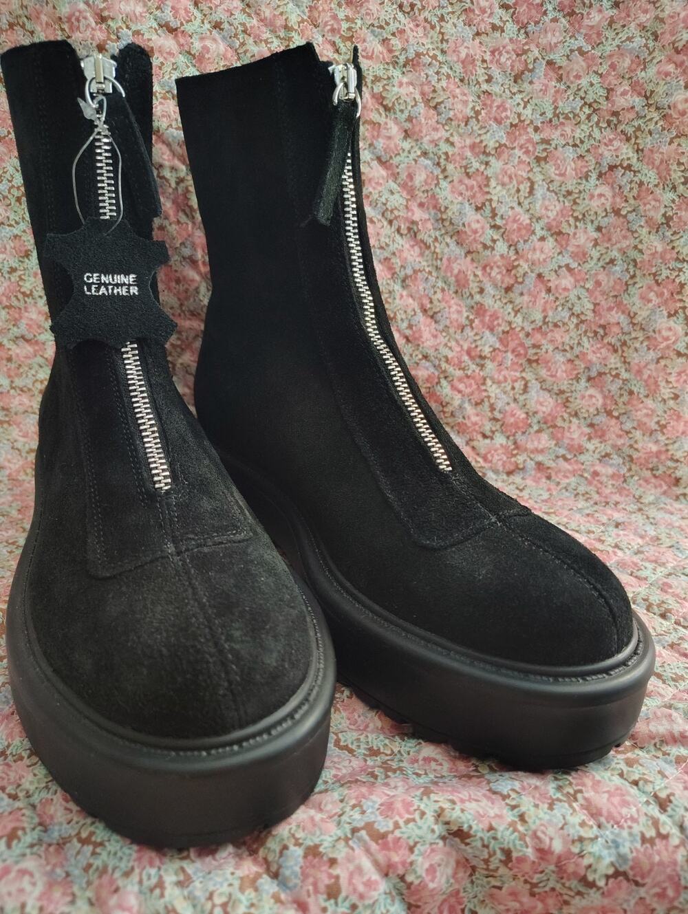 NEW Steve Madden Black Suede Leather Boots, Size 9.5